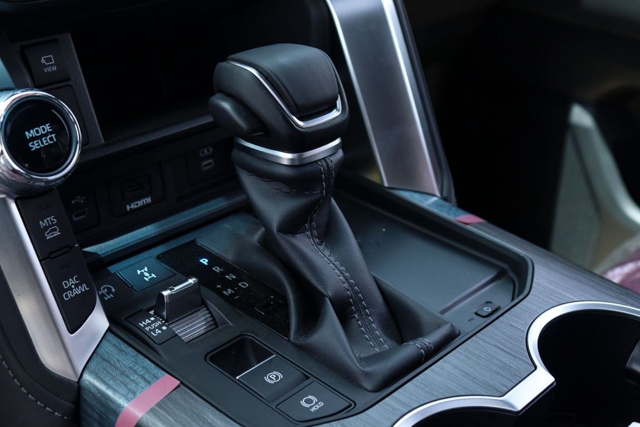 تويوتا لاند كروزر VXR 3.5L