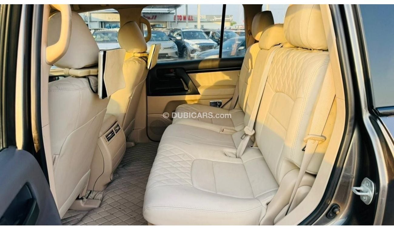 Toyota Land Cruiser 2014 | LHD | MODIFIED TO LC300 2023 MODEL | BEIGE LEATHER INTERIOR | 360 VIEW CAMERA
