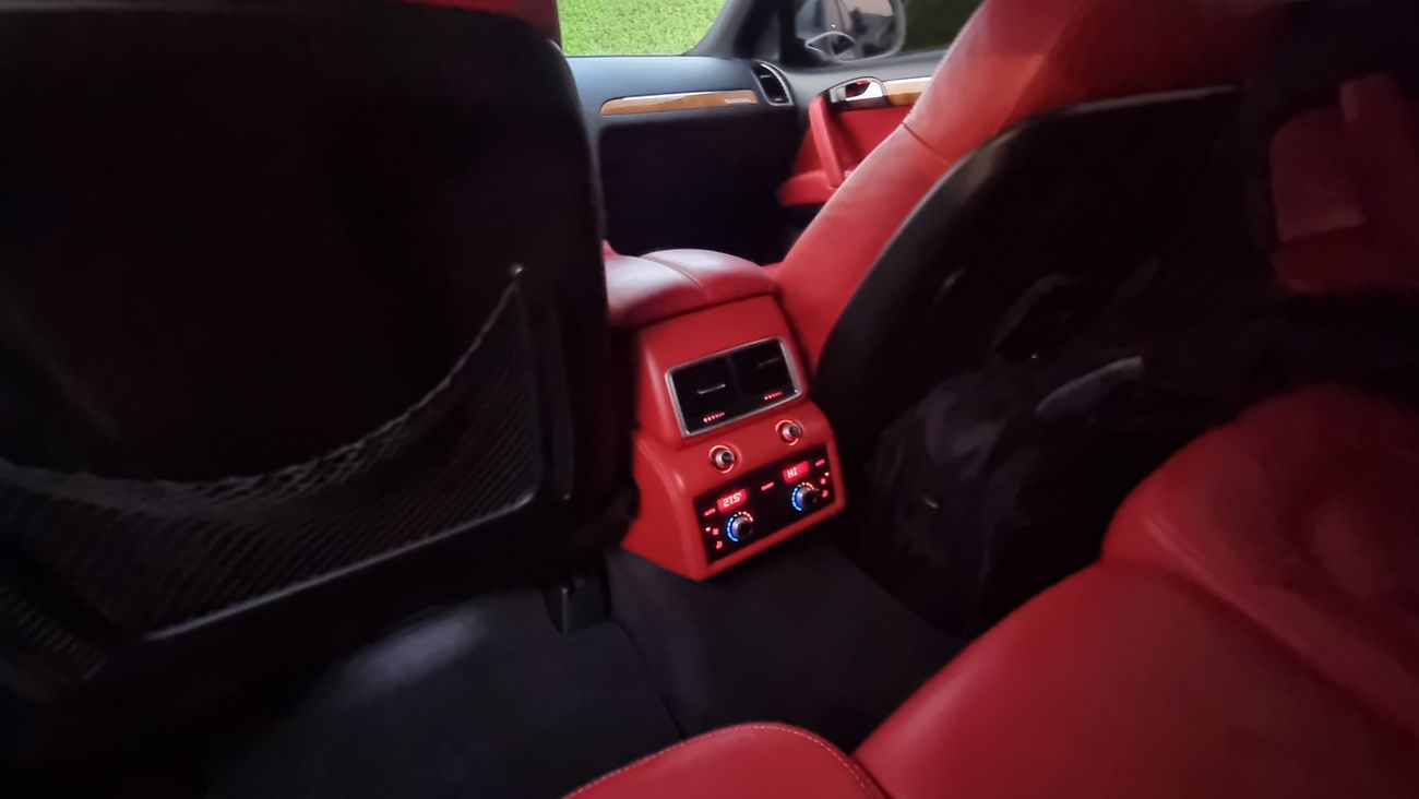 Audi Q7 TFSI quattro Exclusive Sports Style Package 3.0L