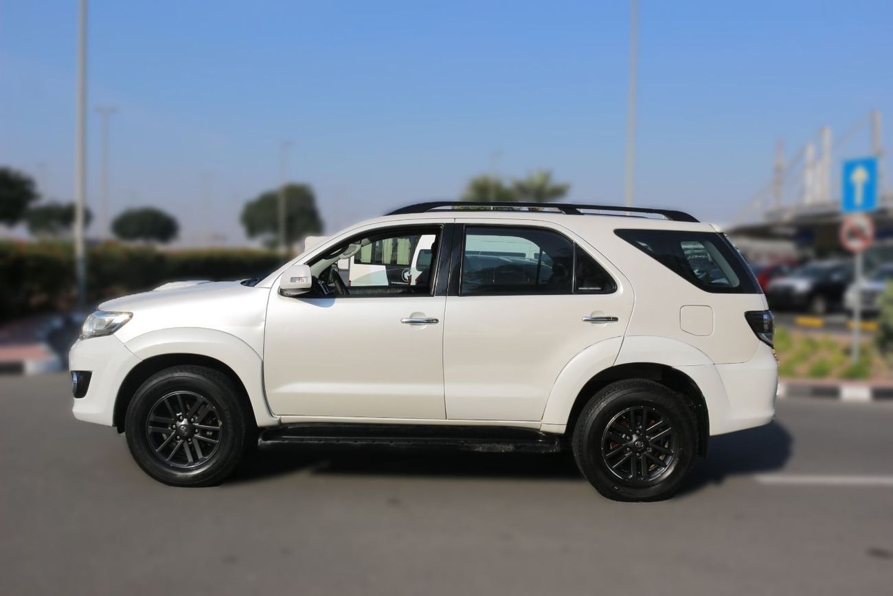 Toyota Fortuner Toyota Fortuner 2014 Diesel D4D Full options EXPORT ONLY