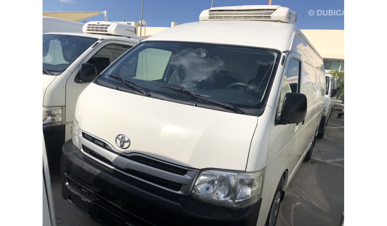 تويوتا هاياس Toyota Hiace Highroof Thermoking Freezer,model:2012.Excellent condition