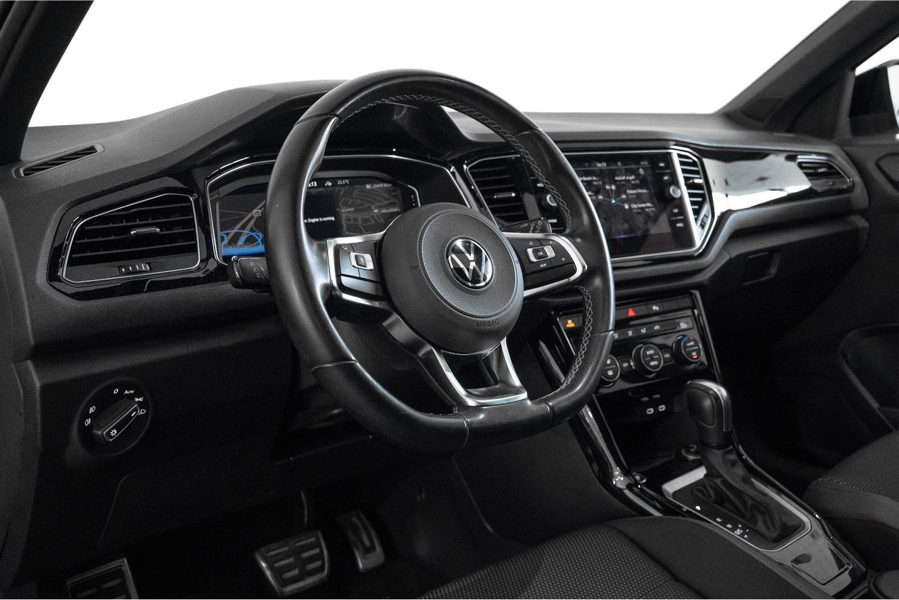 فولكس واجن T ROC Sport Black Edition / Full Service History / Warranty