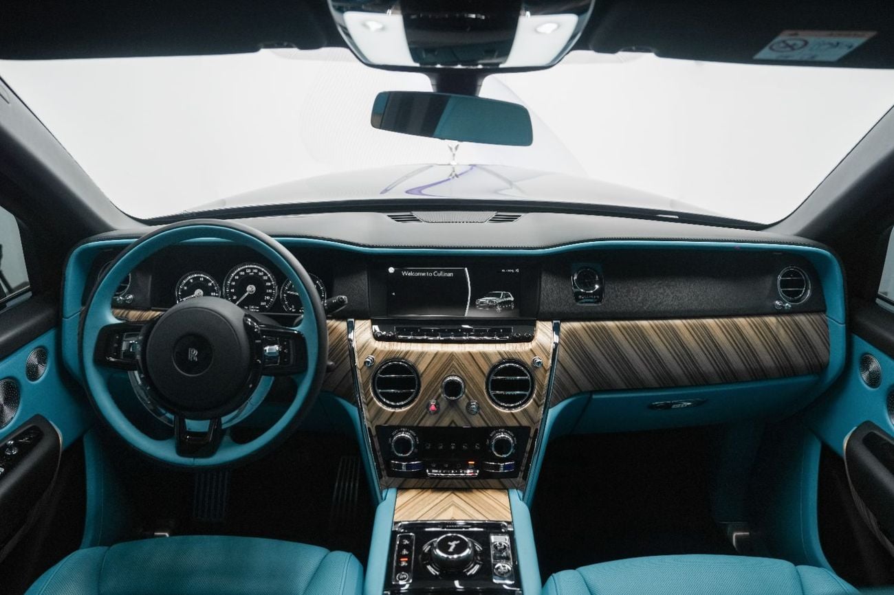 Rolls Royce Cullinan STANDARD Certified Pre-Owned | Warranty & Service