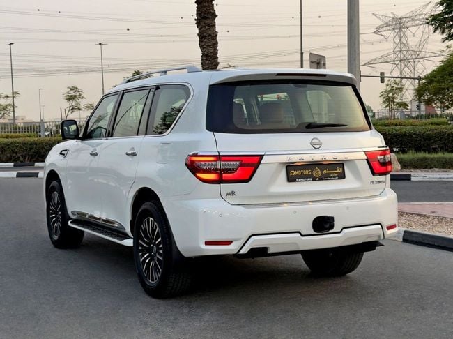 Nissan Patrol SE PLATINUM CITY, миниатюра 20