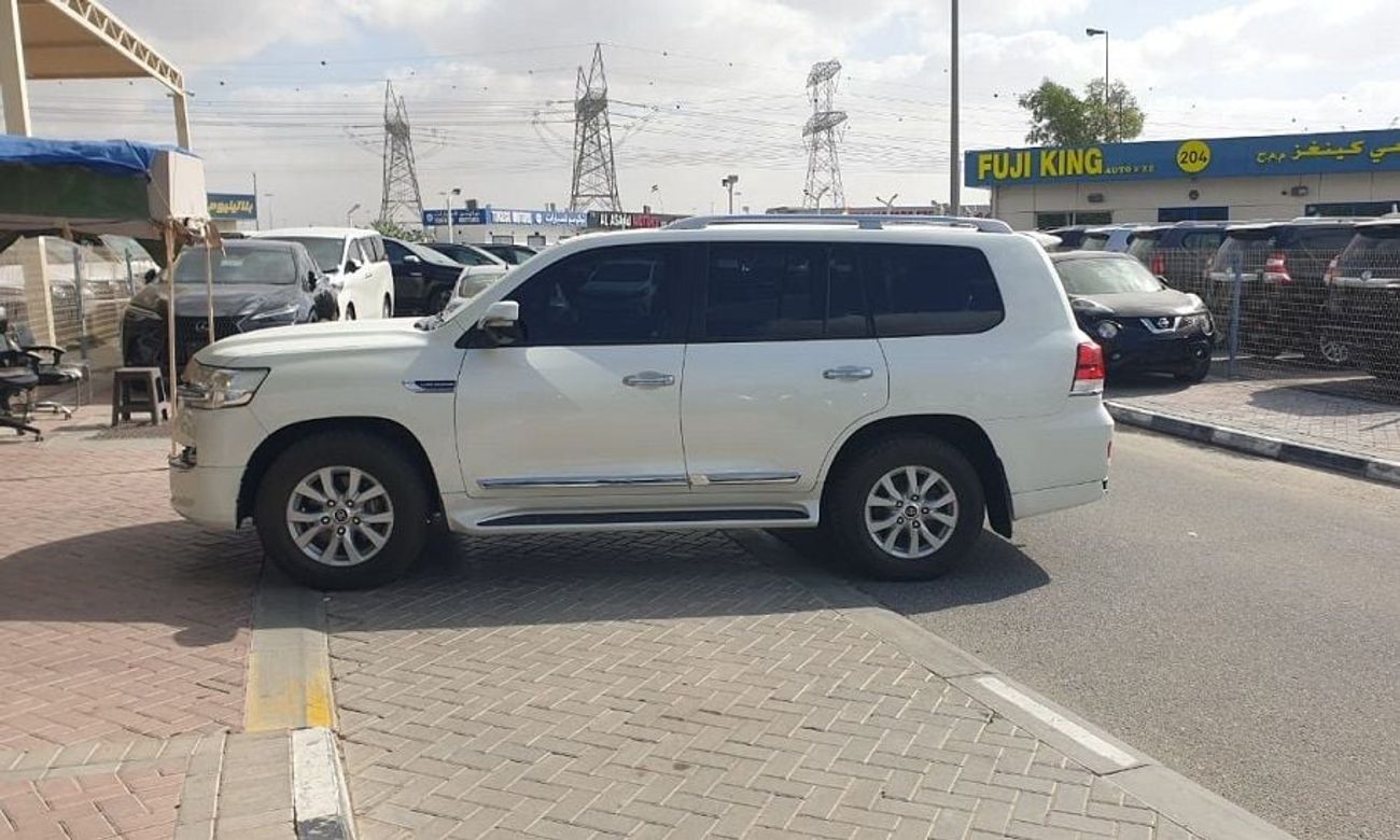 Toyota Land Cruiser GXR 4.0L