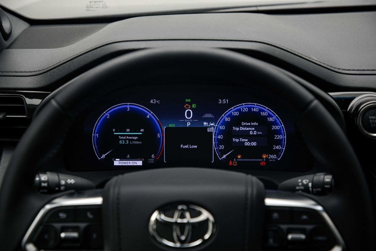 تويوتا لاند كروزر VX 3.3L - Grey Metallic Inside Black | Export Only