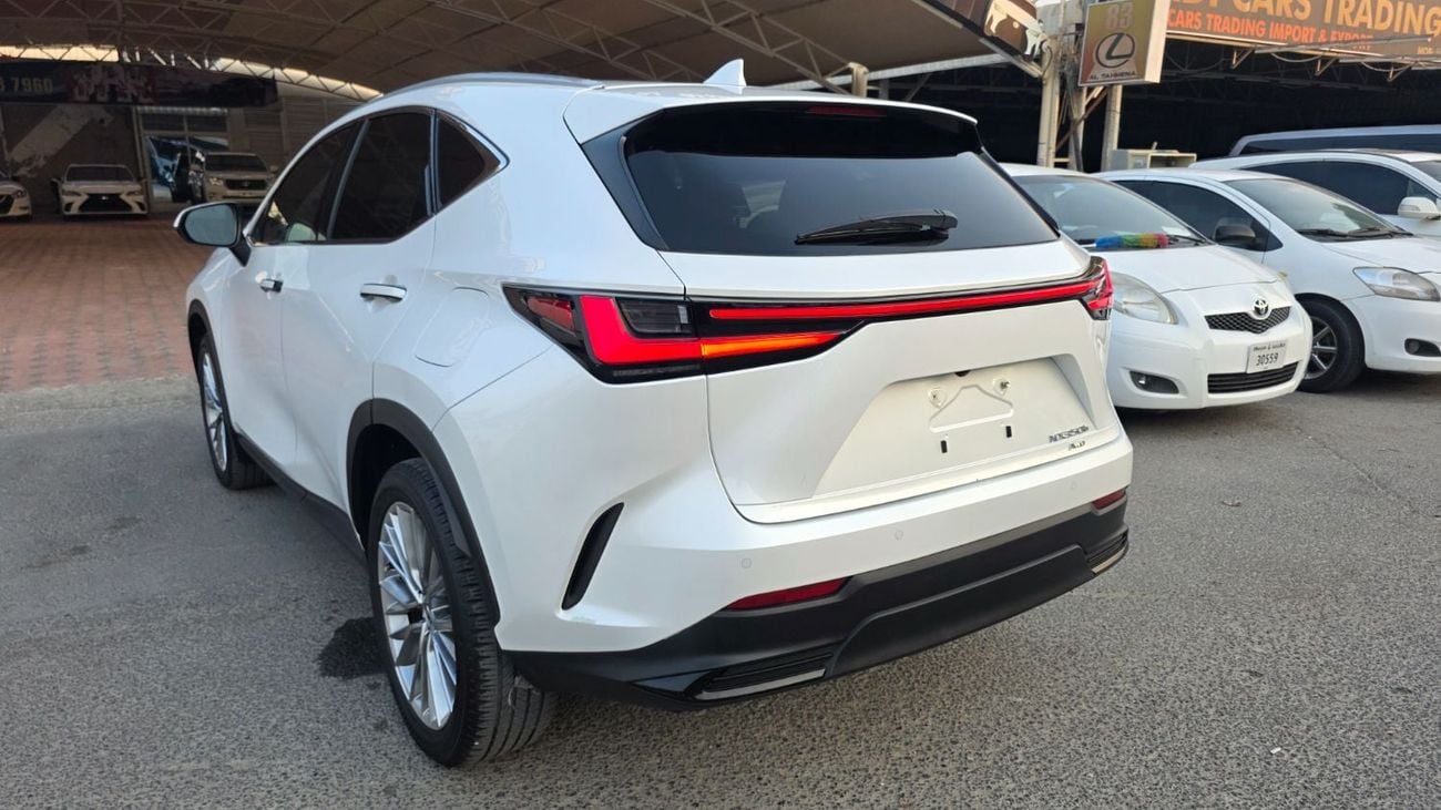 لكزس NX350h هايبرد إكزيكيوتيف