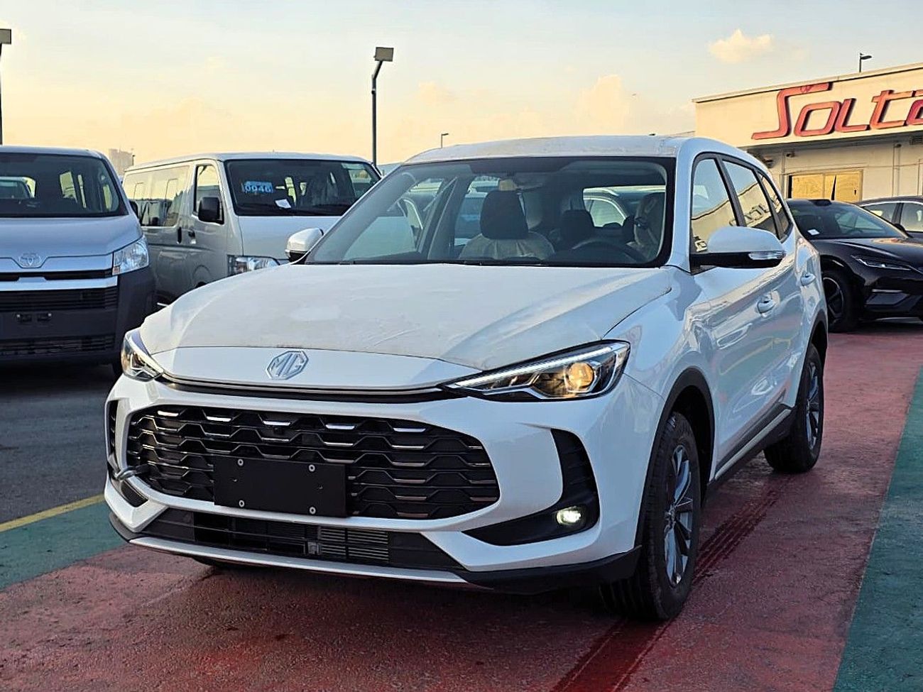 أم جي ZS MG zs New Shape 1.5l A/T comfort Silver Color 2025