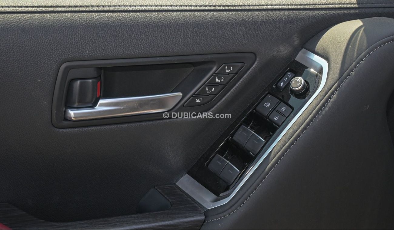 تويوتا لاند كروزر GR Sport Twin Turbo Black Edition 3.5