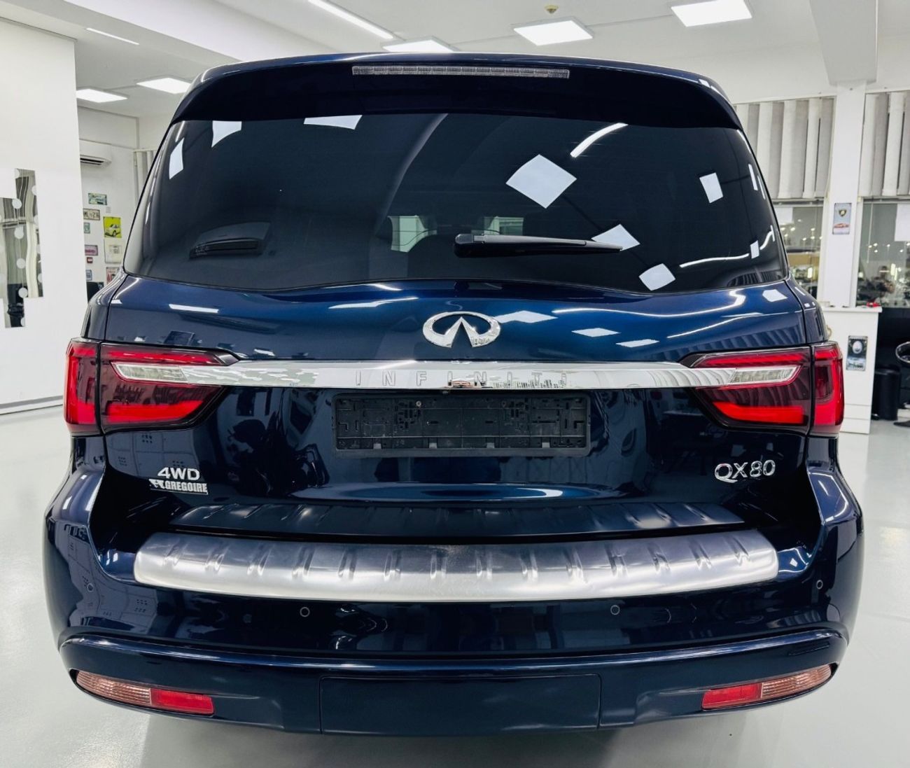 إنفينيتي QX80 Luxury 5.6L