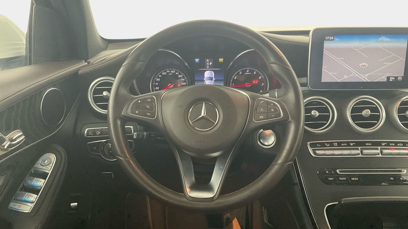 مرسيدس بنز GLC 250 2.0 GLC 250 4MATIC AUTO | شامل الضمان | 0 ﺪﻔﻋﺓ ﺃﻮﻟﻯ
