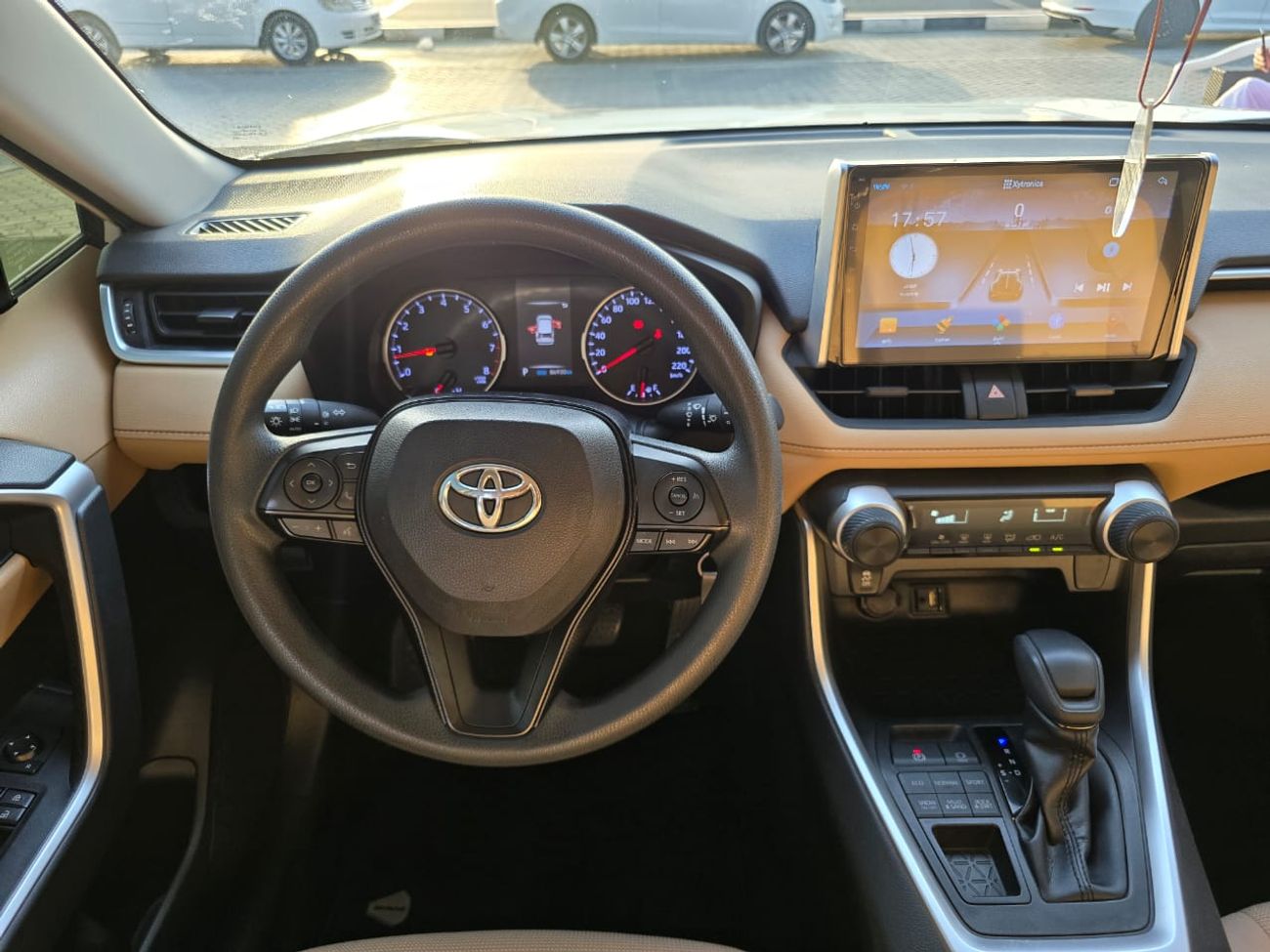 تويوتا راف ٤ EXR 2.5L (203 HP) 4WD TOYOTA RAV4 2020 4X4 GCC 4 CYLINDER ENGINE 2.5L clean car without accident wit