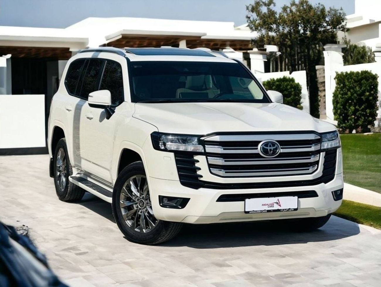 Toyota Land Cruiser AED 3, 810 PM | LAND CRUISER GXR 2022 | ORIGINAL PAINT | GCC SPECS | MINT CONDITION