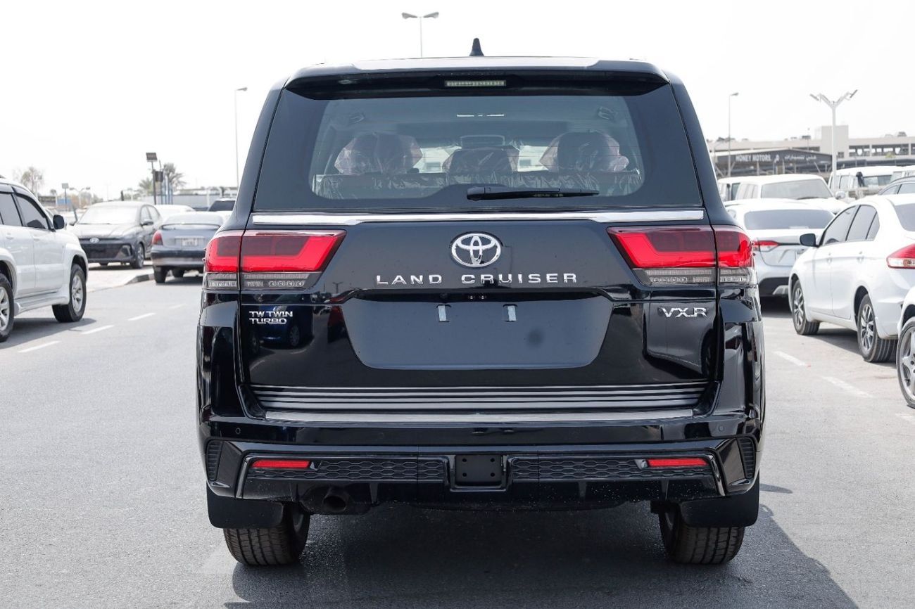 تويوتا لاند كروزر TOYOTA LAND CRUISER 300 3.3L DIESEL VXR AUTO