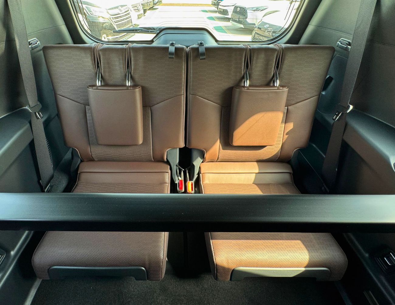 تويوتا برادو LUXURY / TOP VARIANT/ 2.4L V4 PETROL/ HEADUP DISPLAY WITH 360* / POWER SEATS/ SUNROOF (CODE# PPADV)