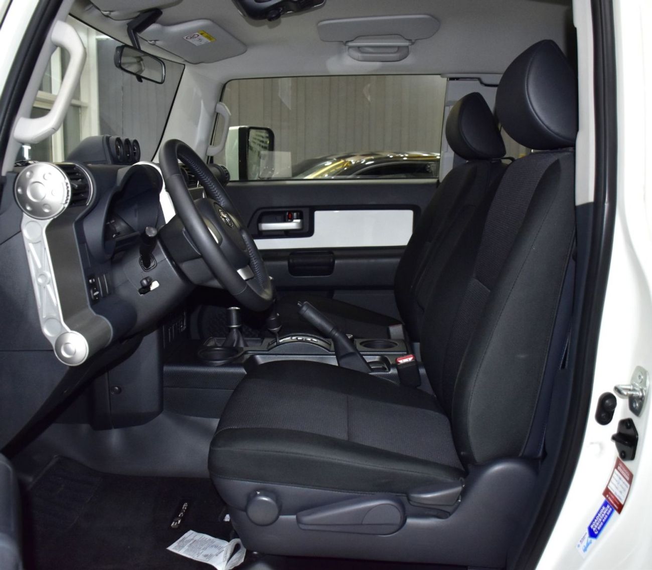 تويوتا إف جي كروزر EXCELLENT DEAL for our Toyota FJ Cruiser ( 2022 Model ) in White Color GCC Specs