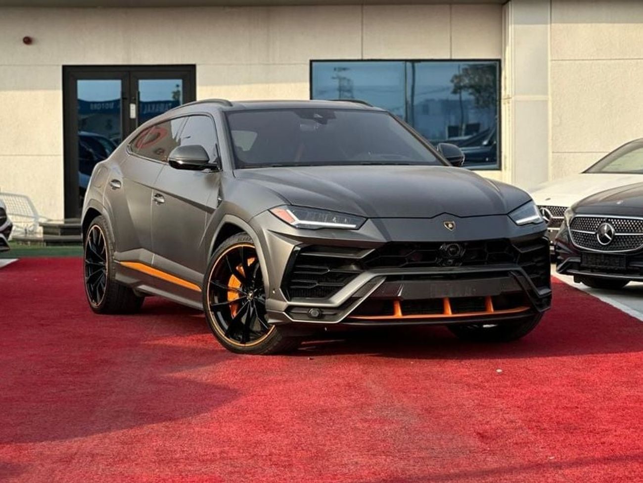 لامبورغيني اوروس Capsule