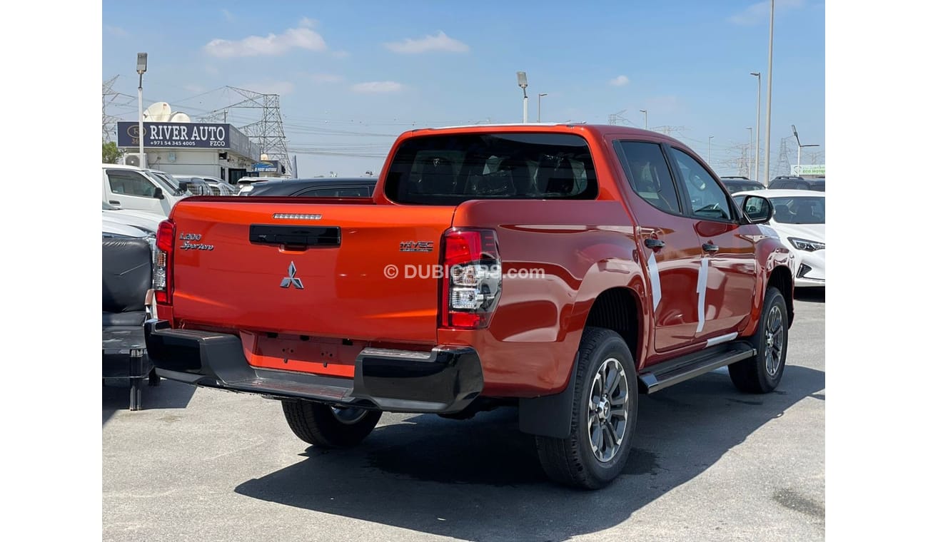 Mitsubishi L200 MITSUBISI L200 SPORTERO 2.4L DISEL