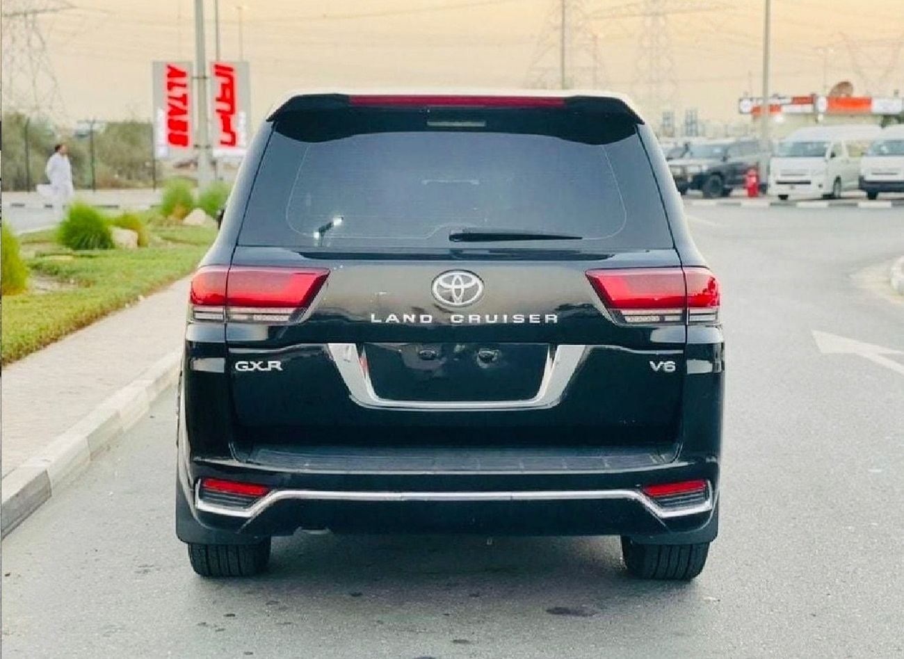 Toyota Land Cruiser Toyota landcuriser GXR V6 Years 2018 upgrade inside and outside 2025 full option 4.0 L petrol
