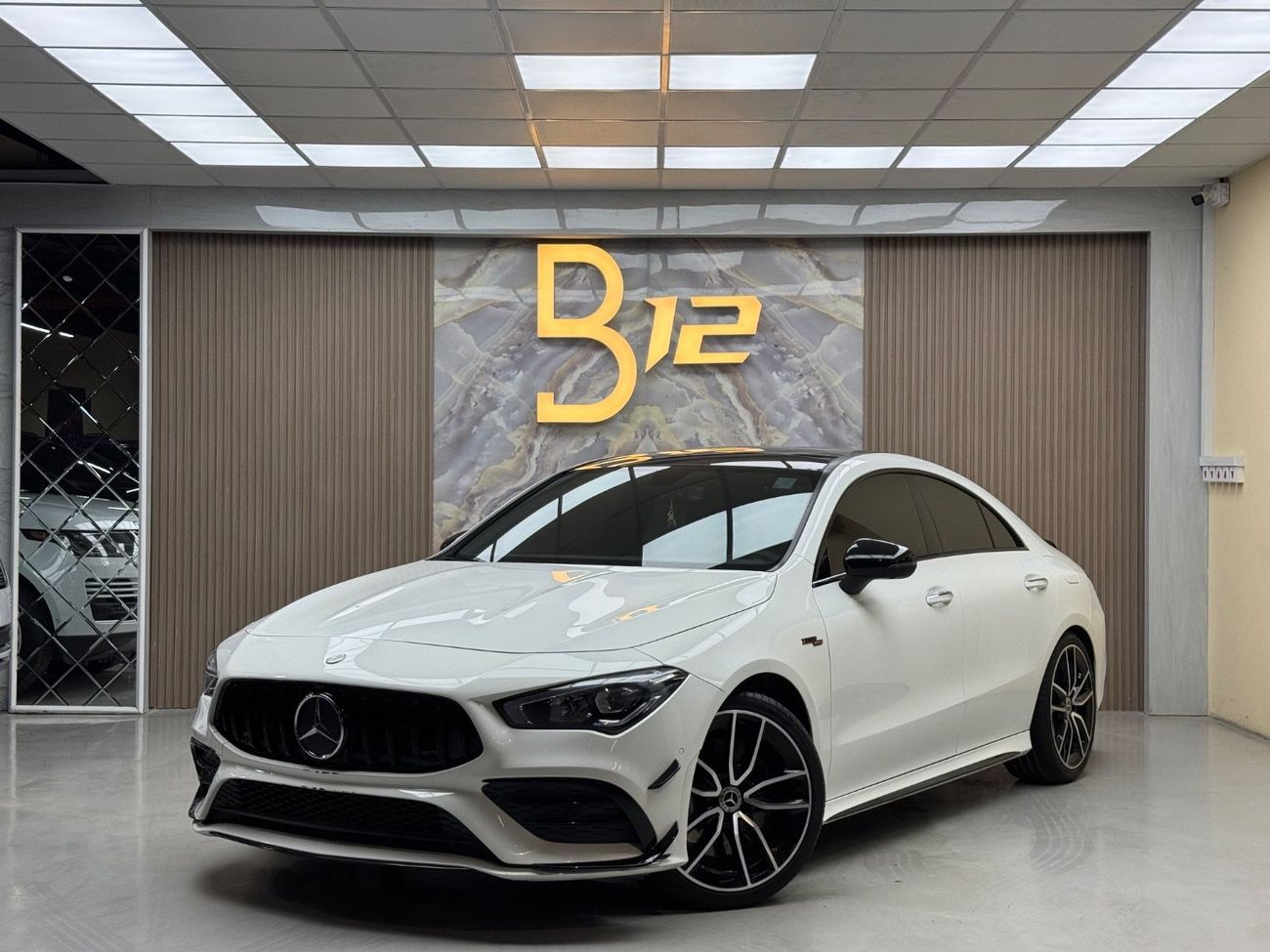 مرسيدس بنز CLA 35 AMG Premium + 2.0L