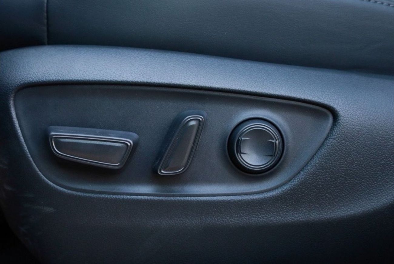 تويوتا لاند كروزر VX تويوتا لاند كروزر 4.0