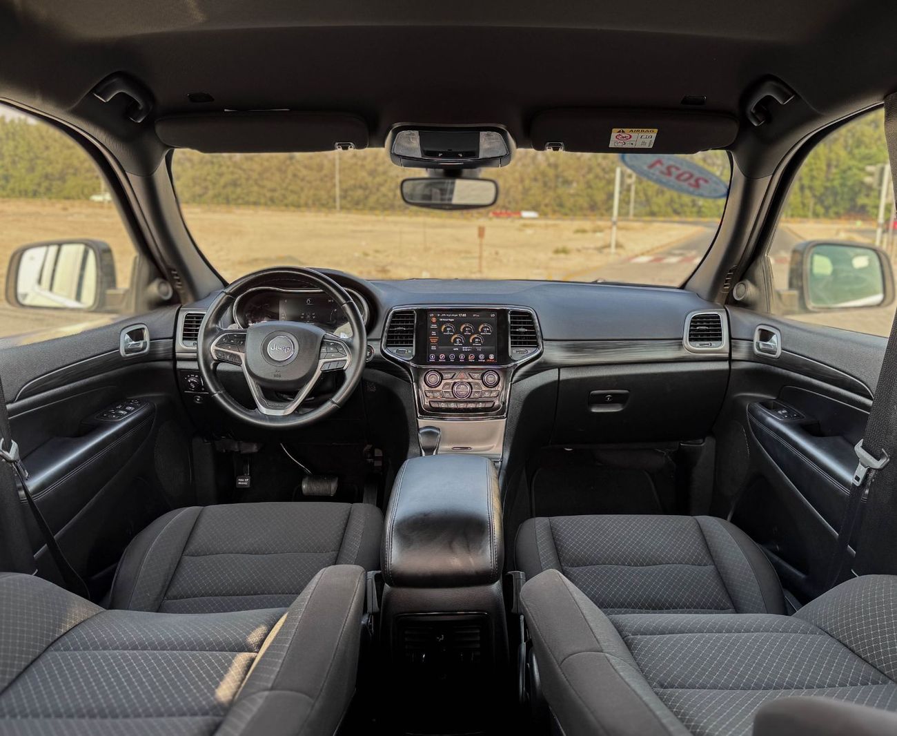 جيب جراند شيروكي جيب جراند شيروكي ٣.٦ لتر | موديل ٢٠٢١، خليجي | حالة ممتازة | قسط شهري ١٬١١١