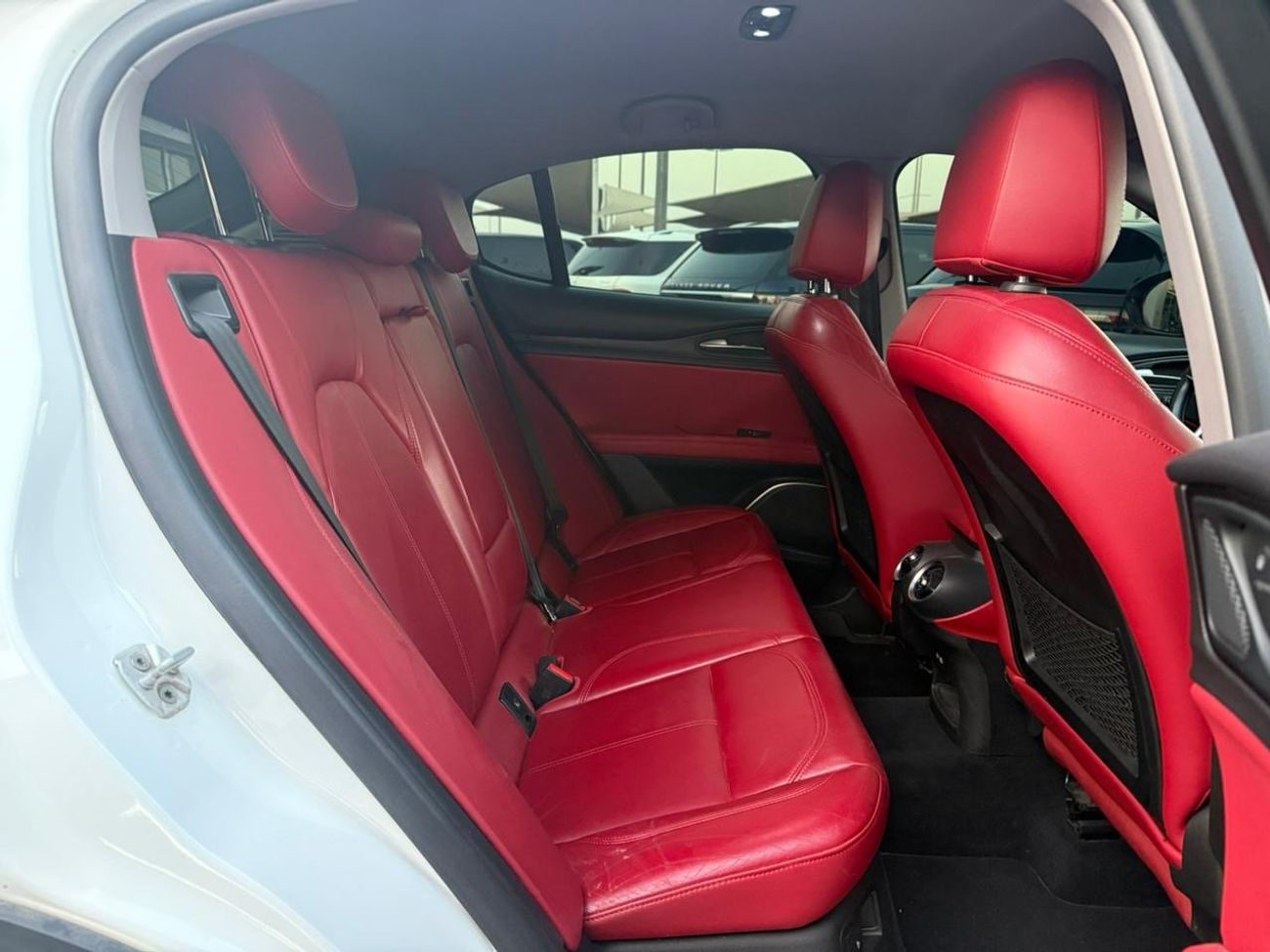 Alfa Romeo Stelvio Light Edition 2.0L