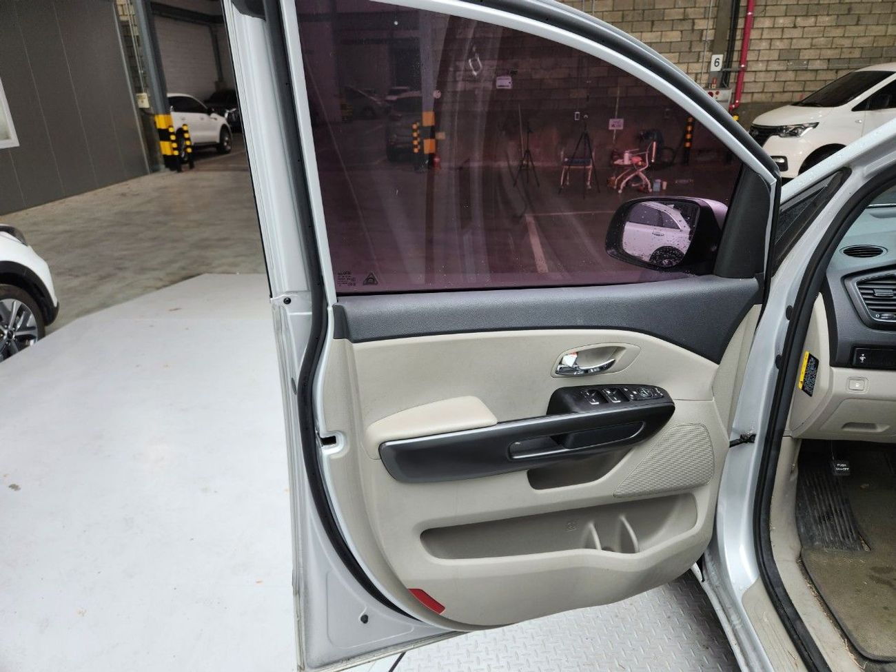 كيا كارنيفال THE NEW CARNIVAL (D) 2.2 Luxuary 9 seats