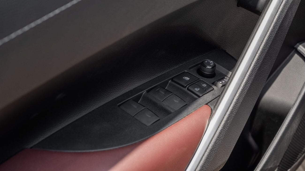 Toyota Corolla Cross TOYOTA COROLLA CROSS 1.8 HIGH -2025YM