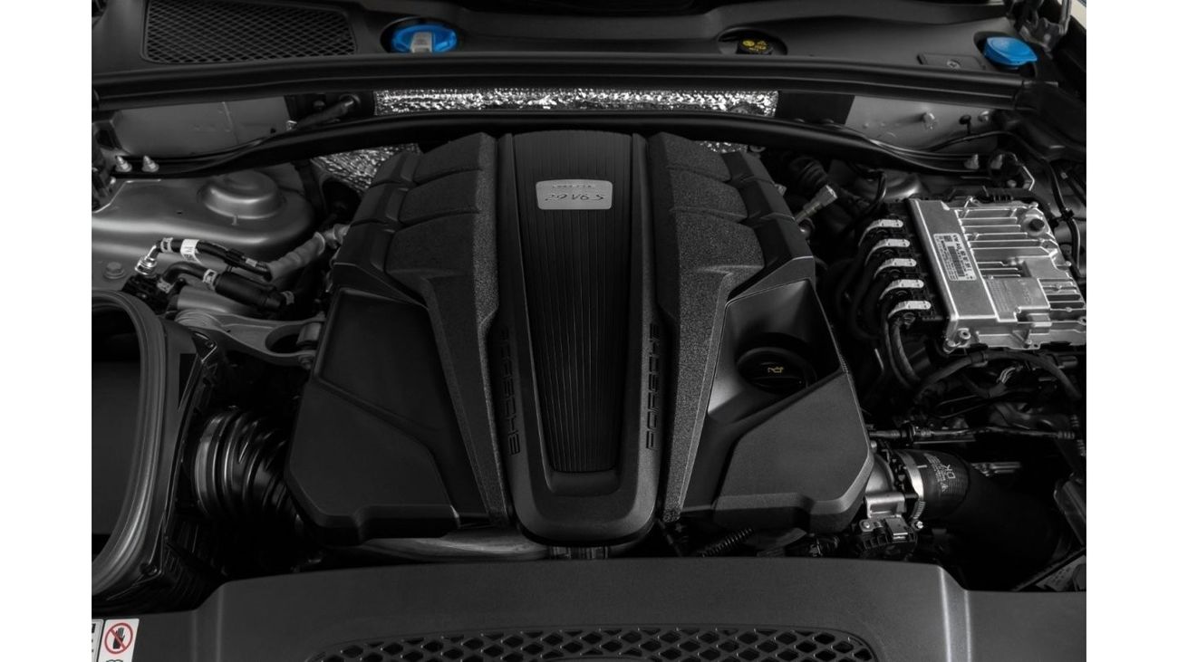 بورش ماكان 2024 Porsche Macan S / Sport Chrono Plus / Porsche Warranty