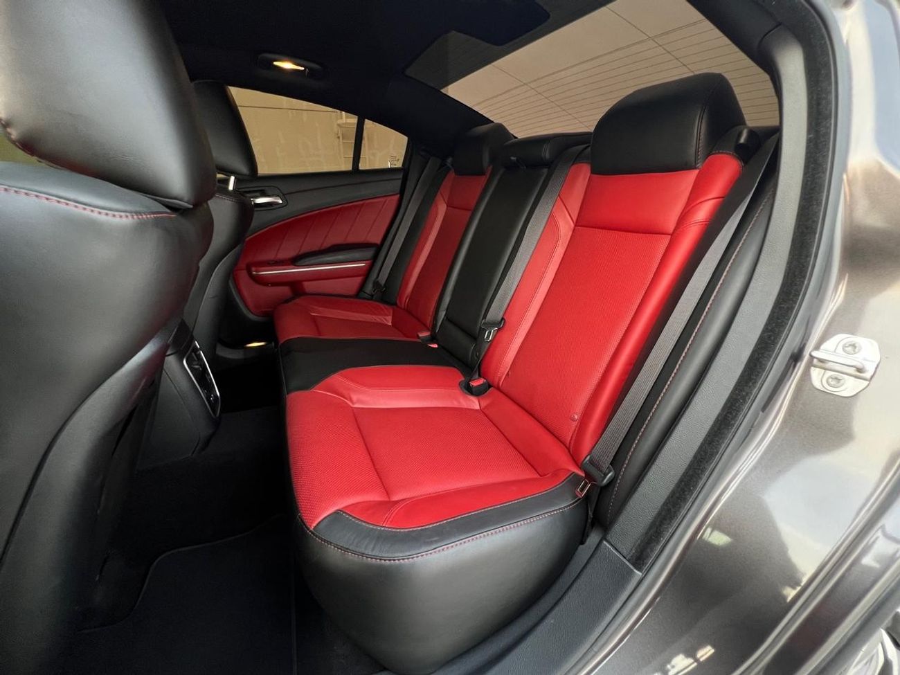 Dodge Charger R/T Dodge charger R\T Model 2021 Gcc specs Original paint no accident Under dealer warranty and cont