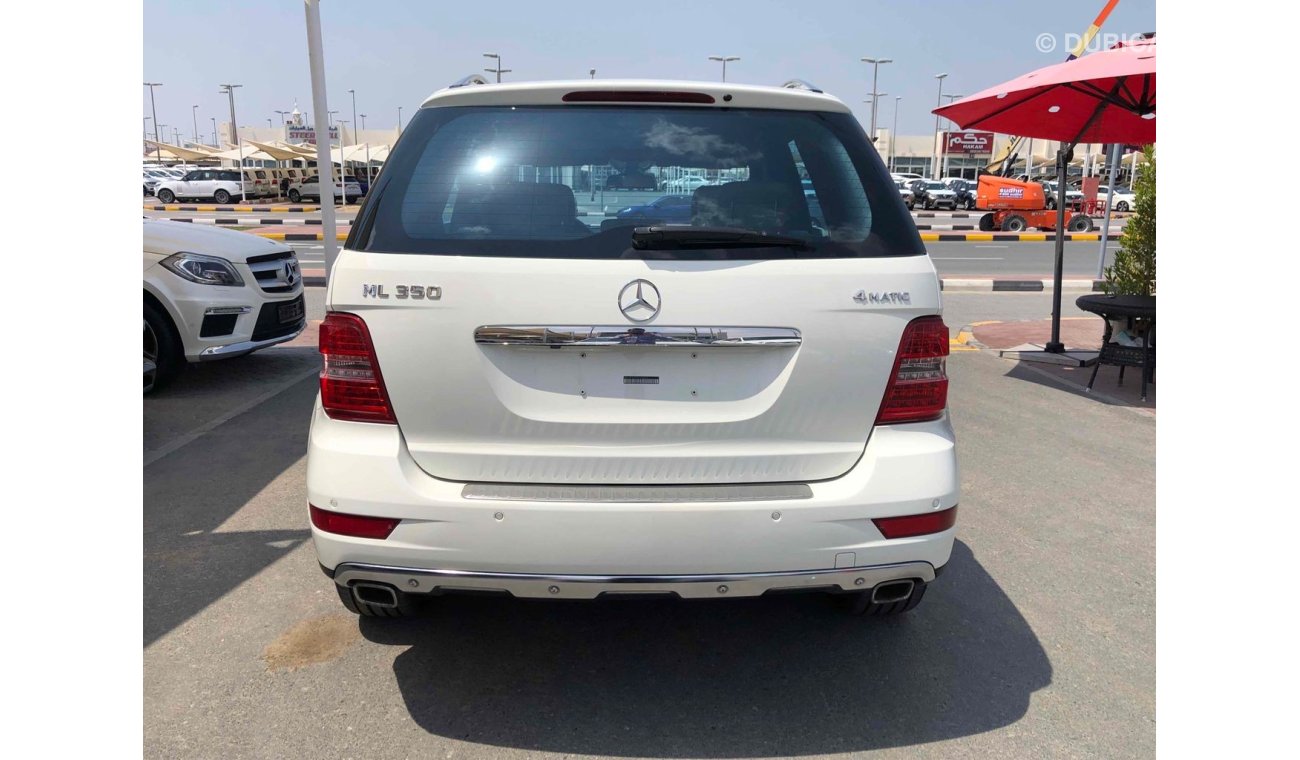 Mercedes-Benz ML 350 SUPER CLEAN CAR GRAND EDITION AND ORIGINAL PAINT 100% WITH NAVIGATION AND REAR CAMERA