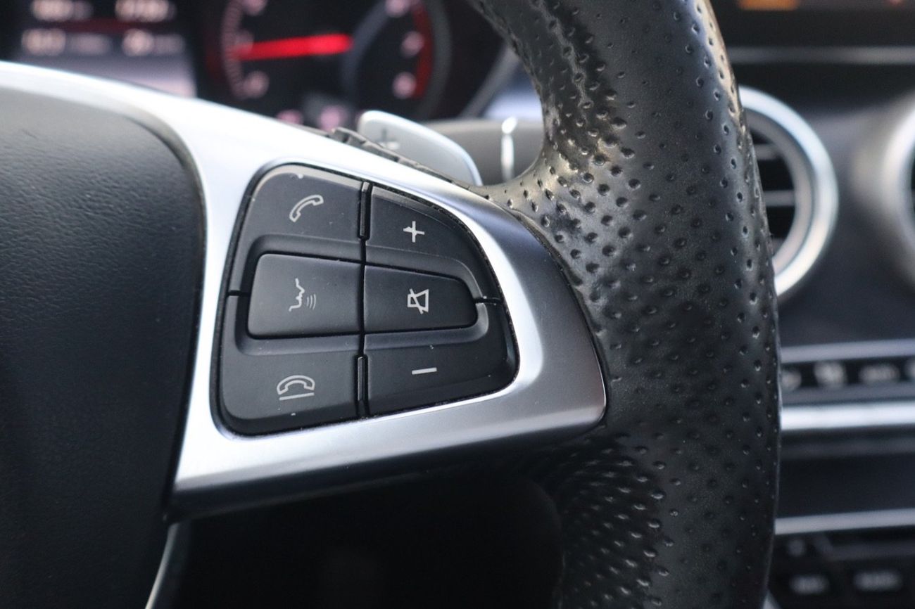 مرسيدس بنز C 200