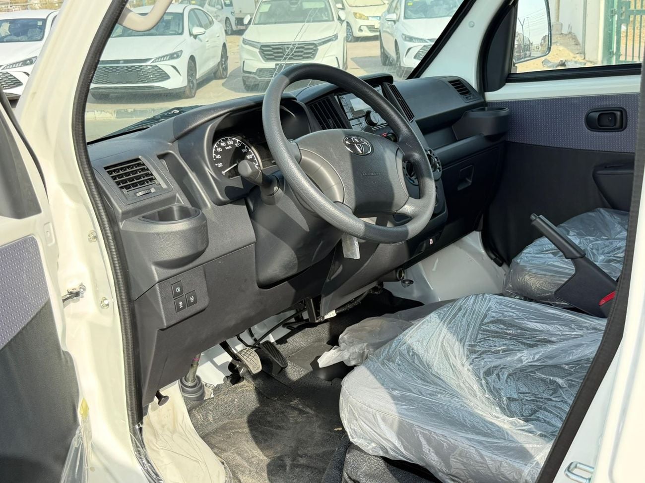 تويوتا لايت آيس Toyota Lite Ace 1.5 AT 2026 cargo GCC   68,000