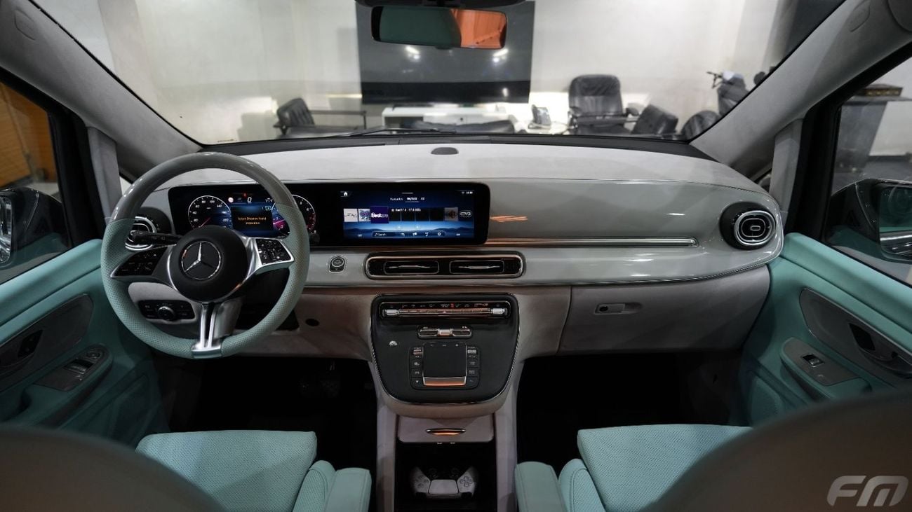 Mercedes-Benz V 300 Mercedes-Benz V 300 MERCEDES-BENZ V300 VIP BUSINESS VAN 2025 - BRAND NEW!!!