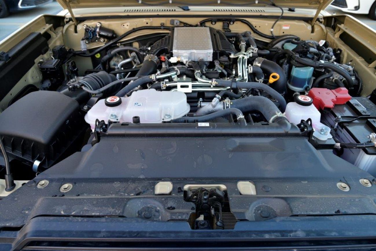 Toyota Land Cruiser Pick Up Single Cab DX 2.8L Automatic