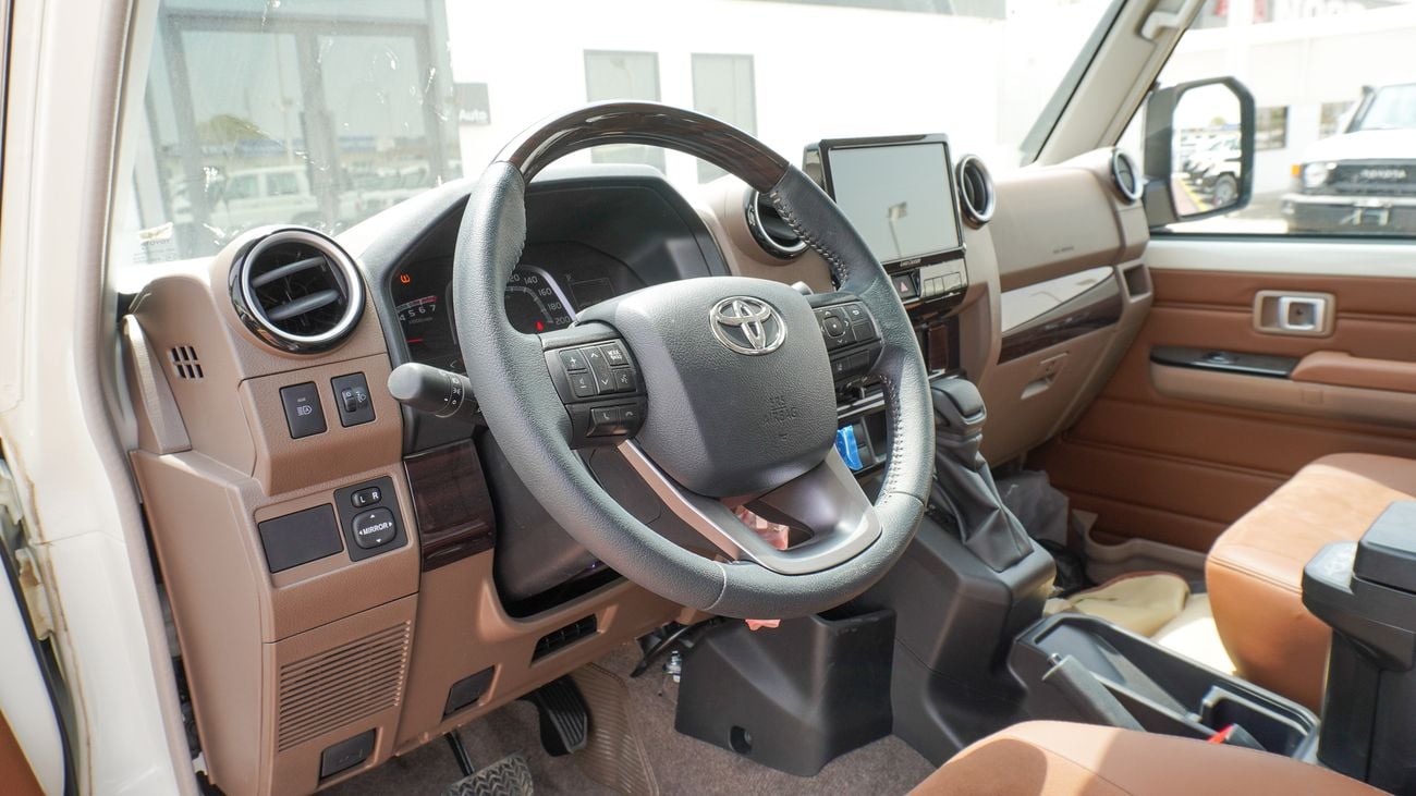 Toyota Land Cruiser 70 LX 4.0L V6 A/T