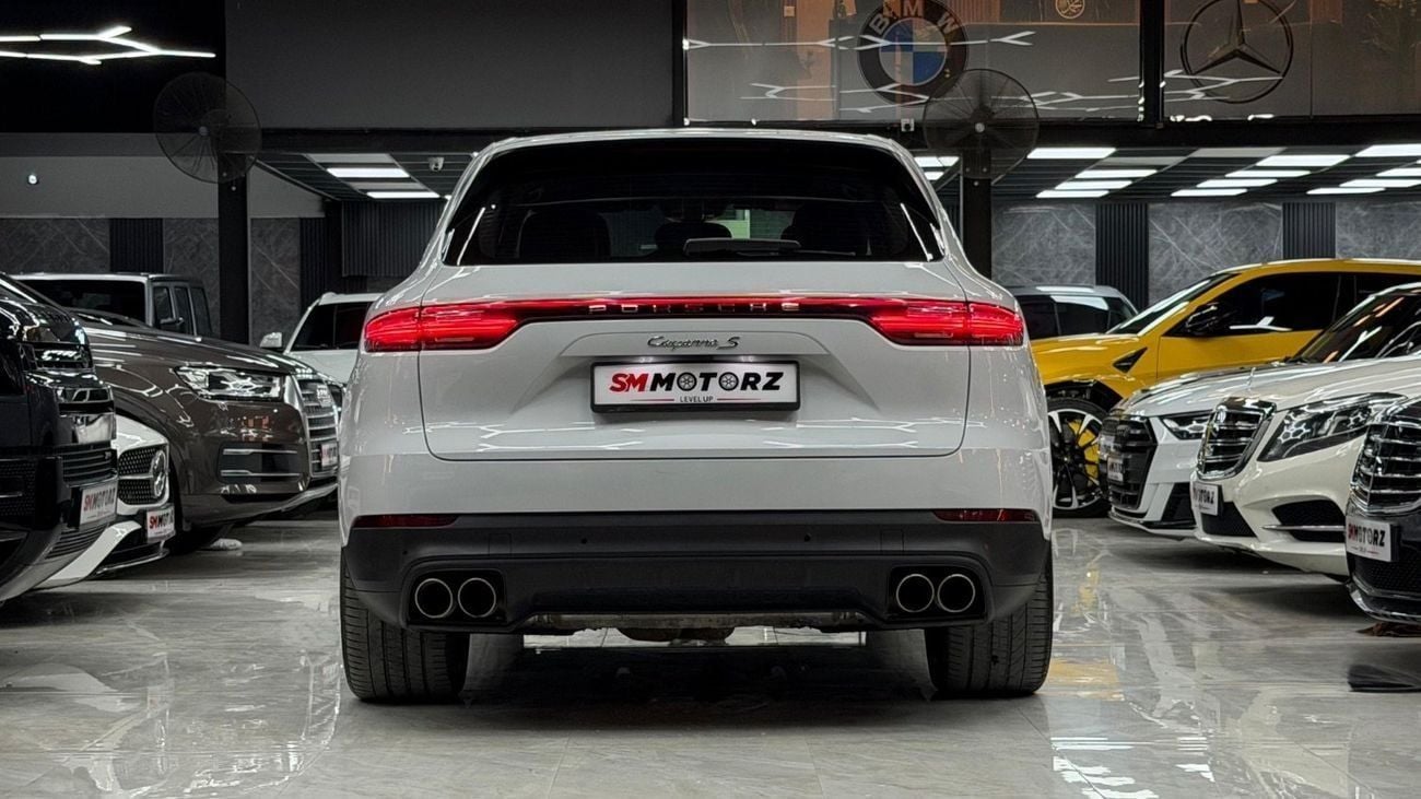 Porsche Cayenne S 2.9L (435 HP)