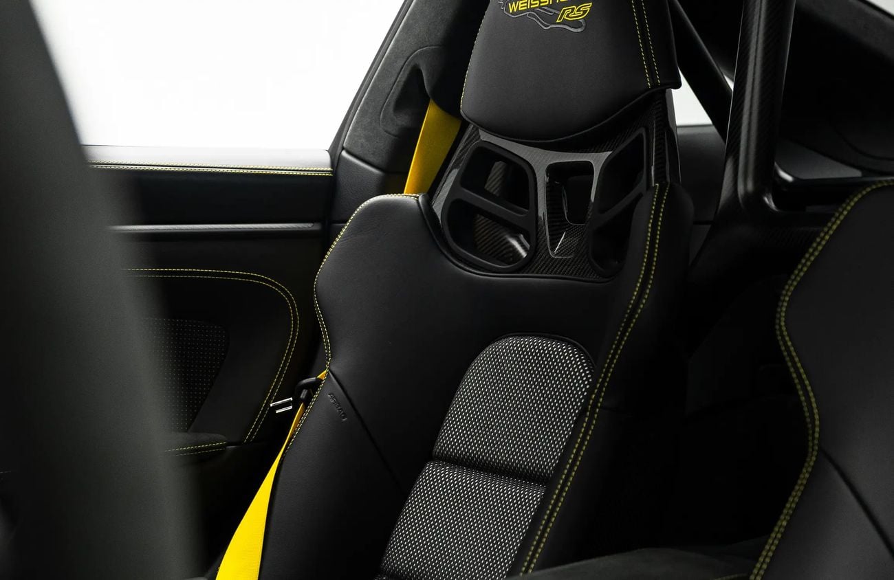 Porsche 911 4.0L F-6 Naturally Aspirated Engine