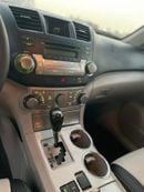 Toyota Highlander 2012 Toyota Highlander 4x4 - 3.5L V6 MidOption+ 7 Leather Seats Great Condition -