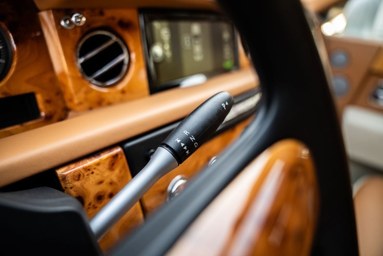 Rolls Royce Phantom 2016 GCC Specs Partial Service History 6.7L V12 Low Mileage