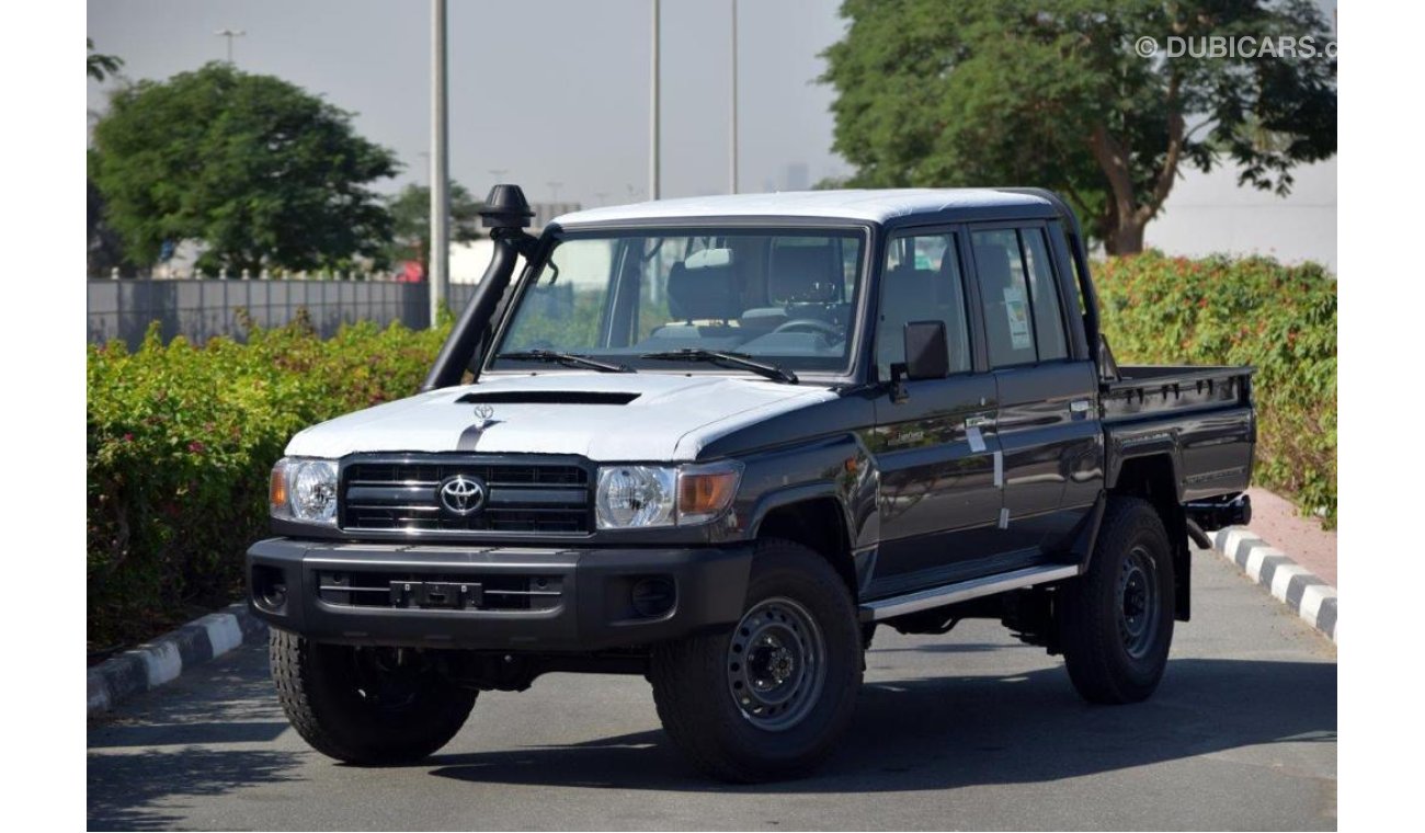 Toyota Land Cruiser Pick Up Double Cabin V8 4.5L Diesel MT