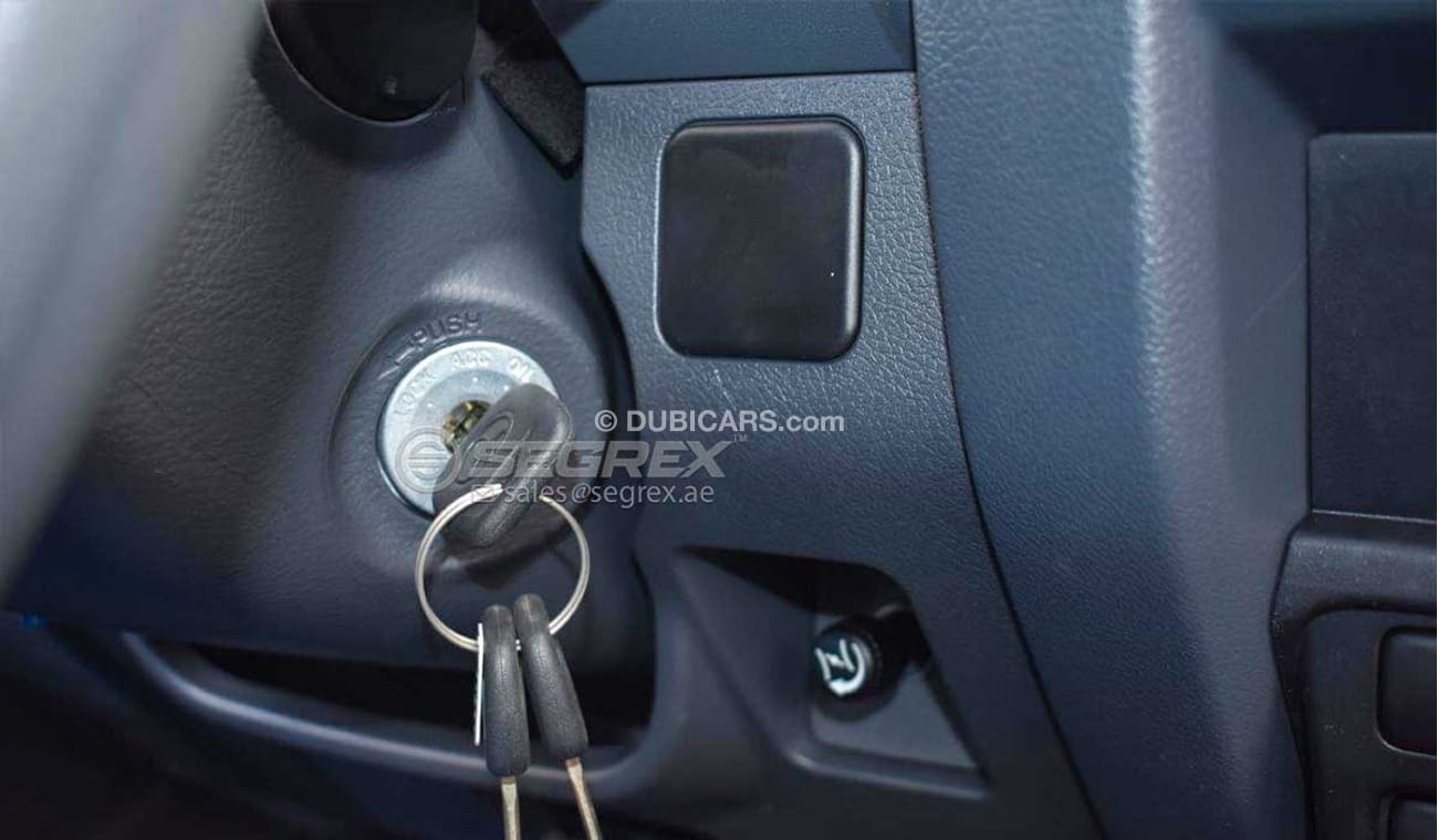 Toyota Land Cruiser Pick Up DC LC79 4.2L Diesel 5M/T FROM ANTWERP