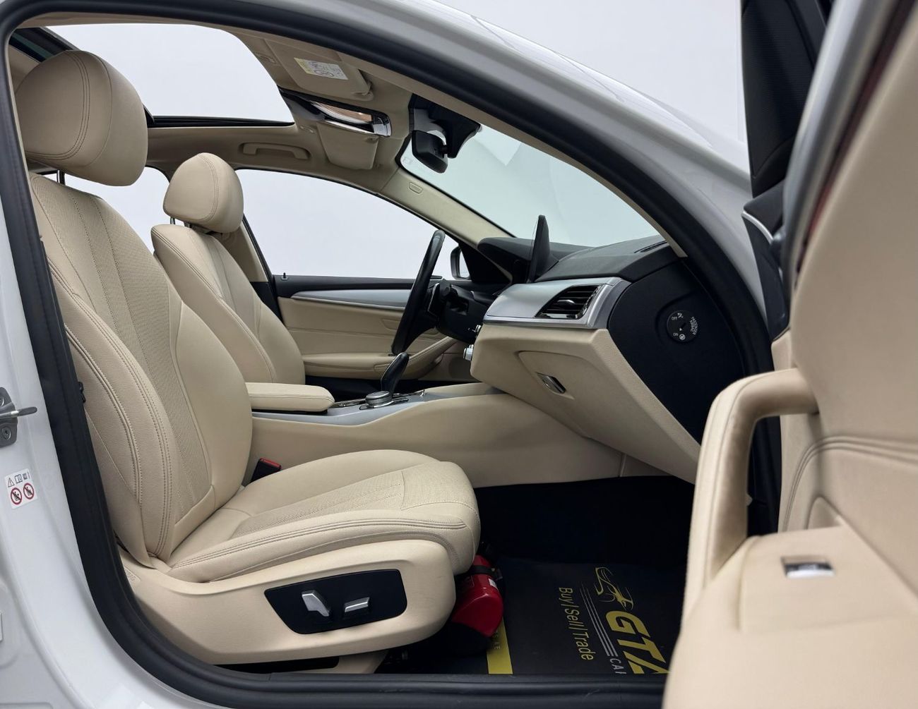 بي أم دبليو 520i Std 2.0L 2021 BMW 520i, BMW Service History, BMW Warranty & Service Contract, Excellent Condition, G