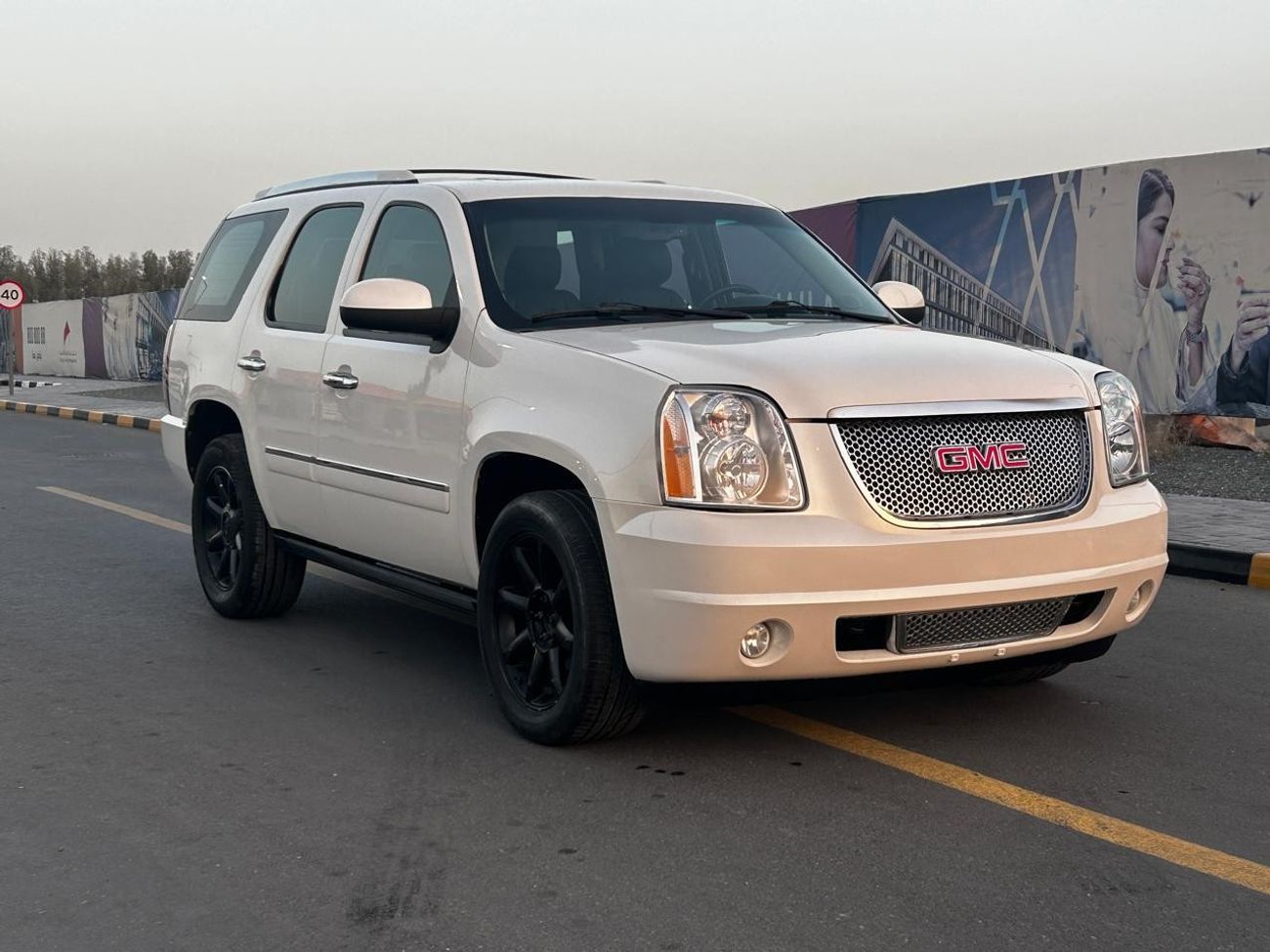 GMC Yukon yucon denali 2013 model gcc