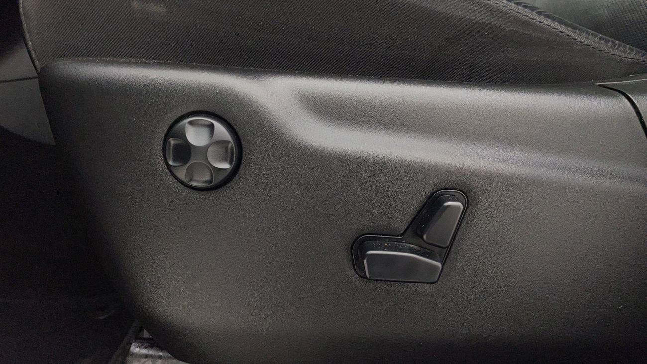 جيب جراند شيروكي LIMITED 3.6 | بدون دفعة مقدمة | اختبار القيادة في المنزل