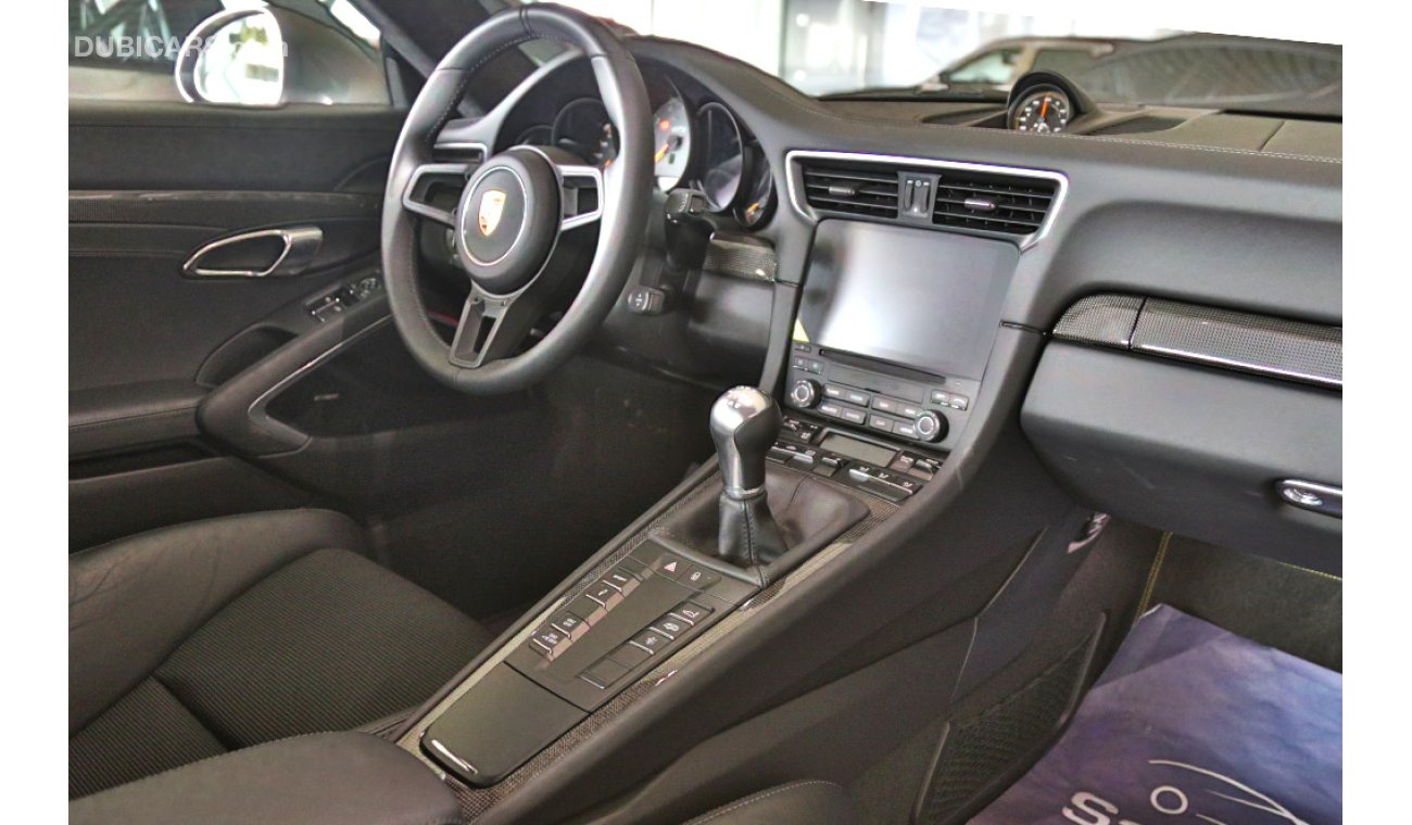 Porsche 911 Touring 2018