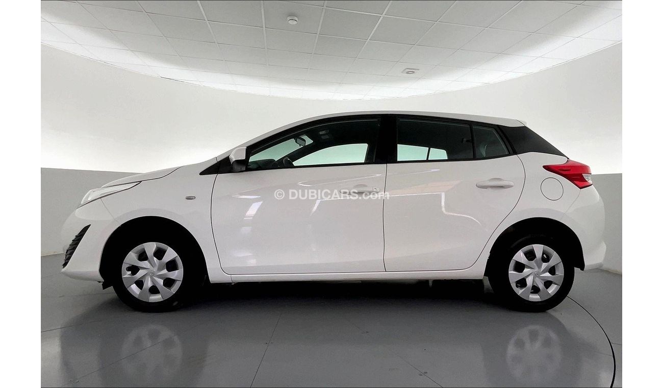 Toyota Yaris SE / E