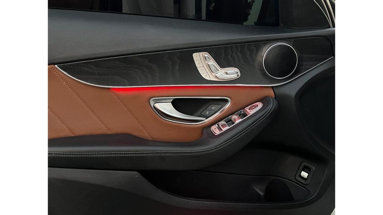 Mercedes-Benz C 200 AMG Pack Mercedes-Benz C200 AMG  Model 2019 Gcc specs