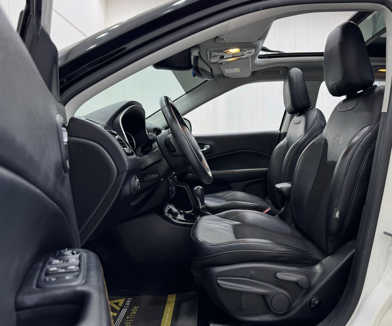 Jeep Compass Limited 2.4L (180 HP) 2019 Jeep Compass Limited, Warranty, Full Service History, Low kms, GCC